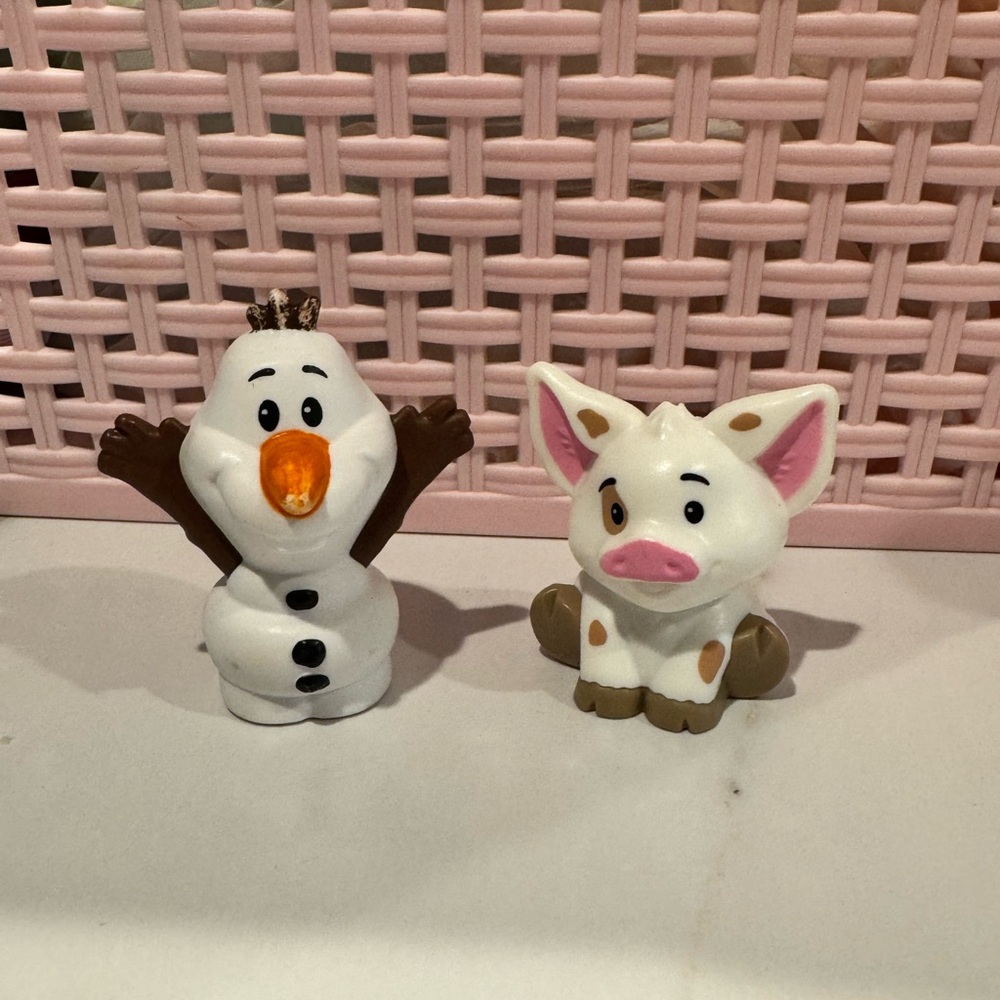 Little People Disney Frozen Olaf and Moana Pua Figurine Set